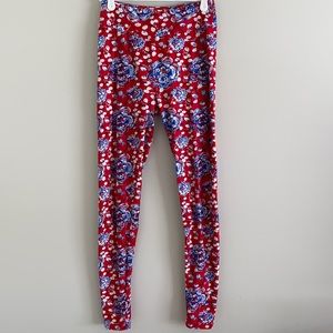 LuLaRoe Woman’s One Size leggings